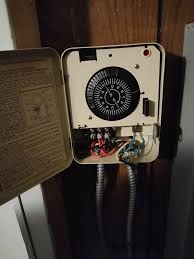 Water heater electrical disconnect box opened during diagnosis in a Lancaster, PA home
